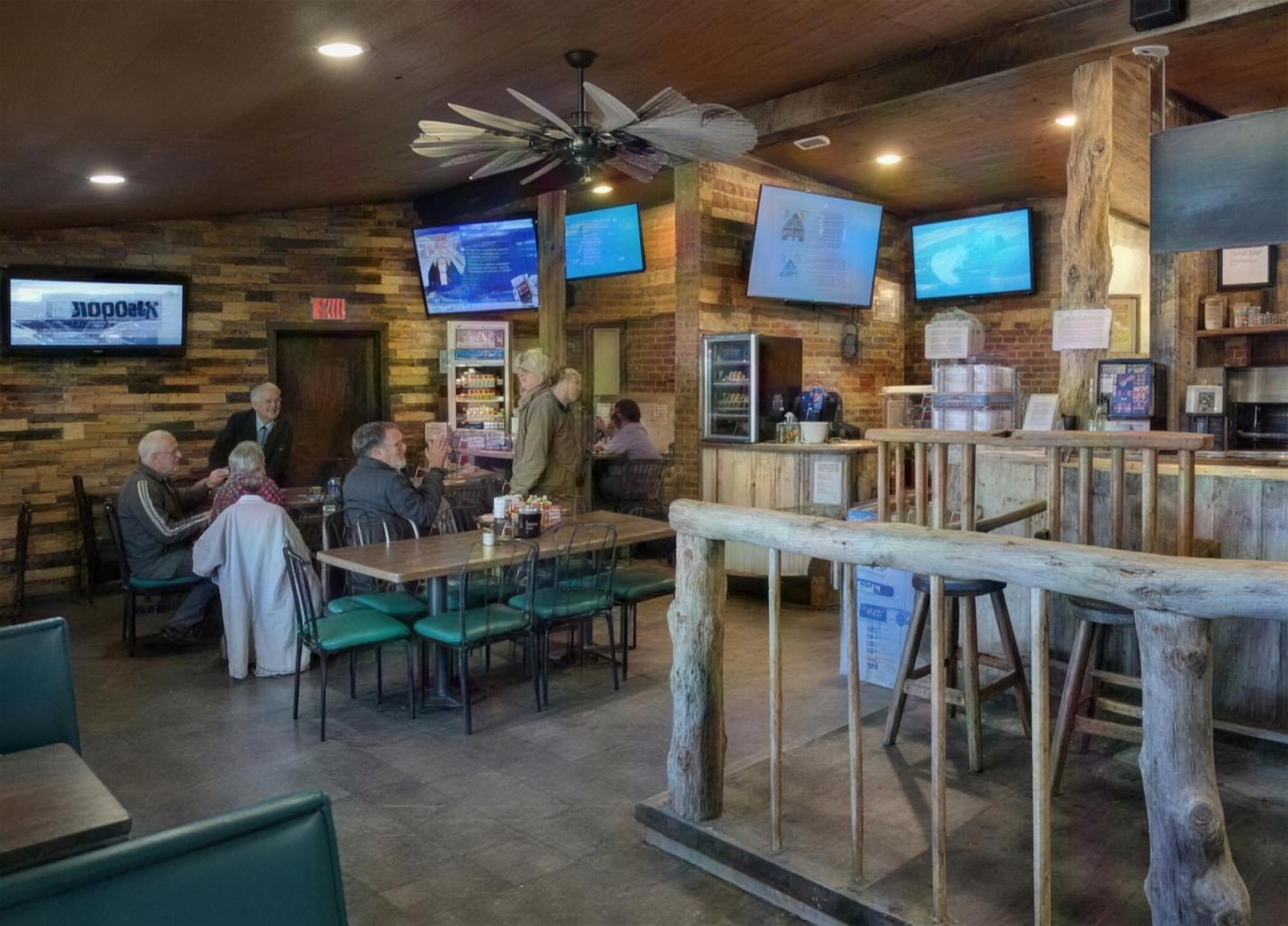 Inside Papa B's Keno & Grill